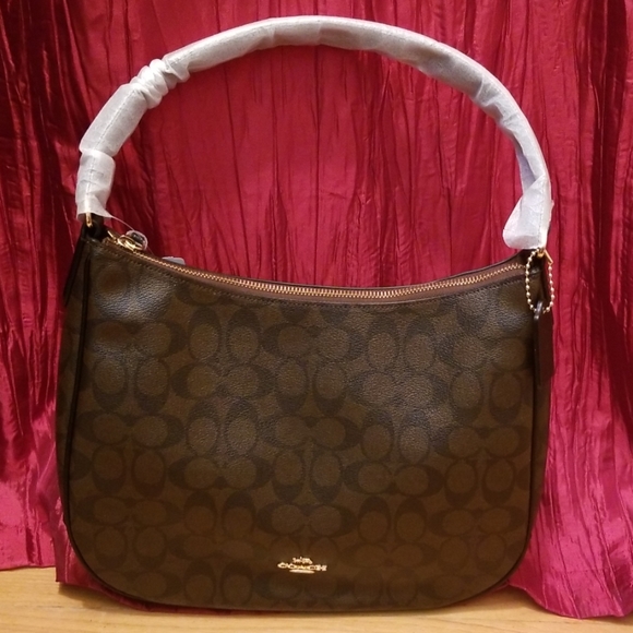 Coach Handbags - NWT COACH Signature Zip Shoulder Bag